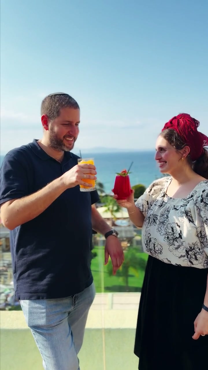 סרטון רילס מחופשות פסח של כושר יורופ
